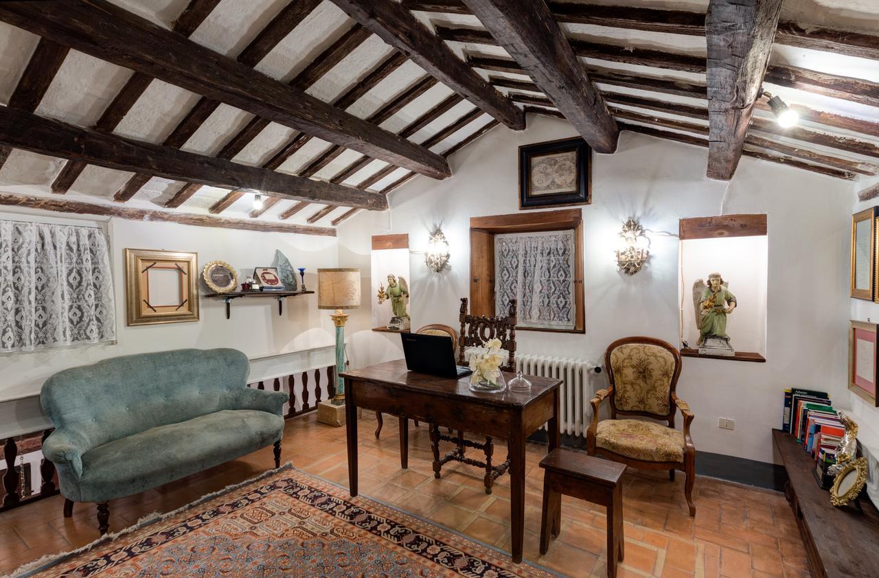B&B La Residenza Del Poeta Montesicuro Экстерьер фото