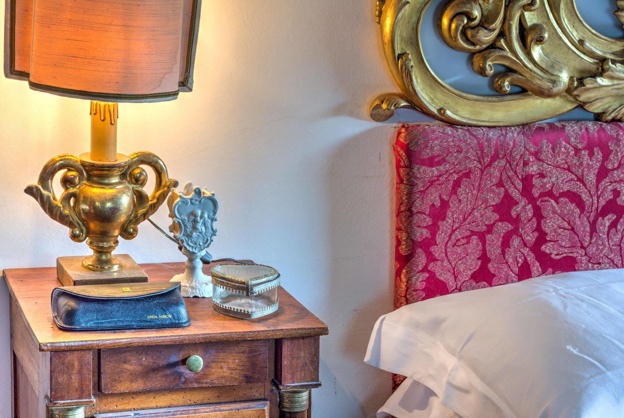 B&B La Residenza Del Poeta Montesicuro Экстерьер фото