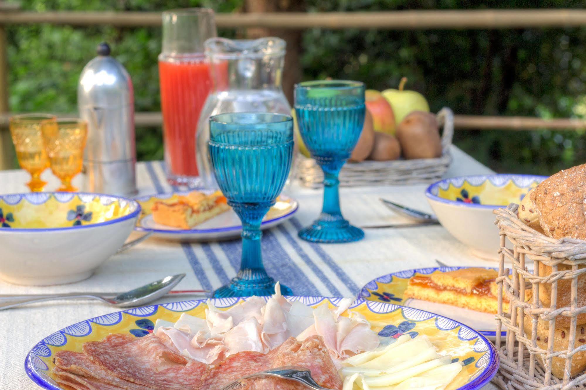 B&B La Residenza Del Poeta Montesicuro Экстерьер фото